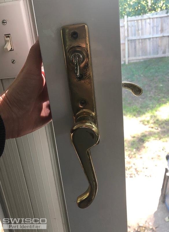 Replacement storm door handle/lock