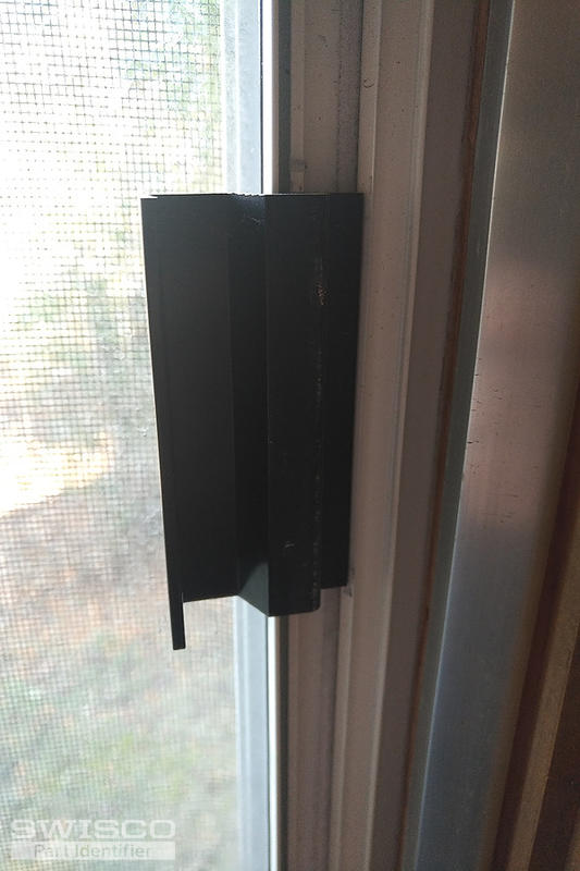 Sliding window locking clip