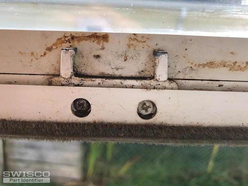 Window latch/lock for tilt vinyl window