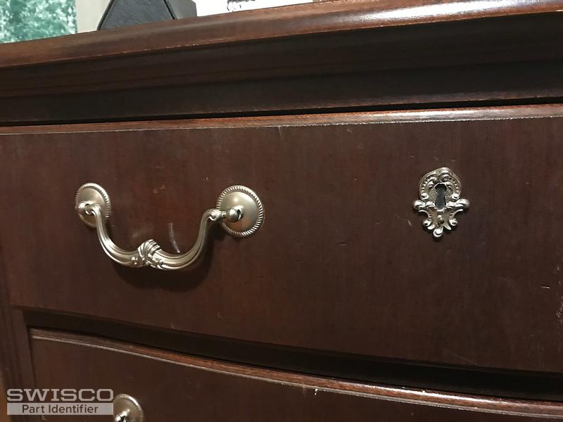 Thomasville drawer pull replacements