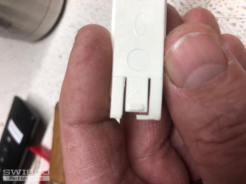 D6987BC0-C04E-4EF2-9154-4C8D0232999D