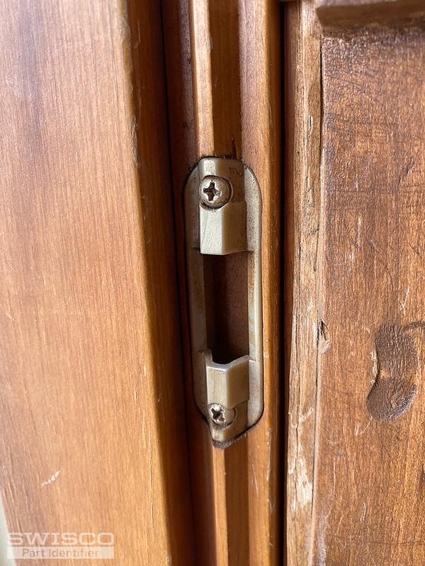 Thumbnail of the uploaded file named pella latch.JPG