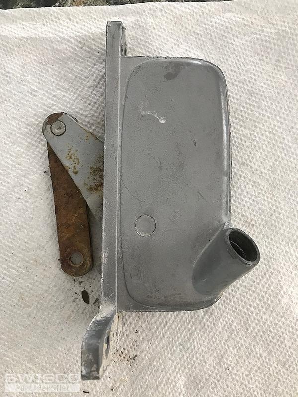 Small bathroom window crank