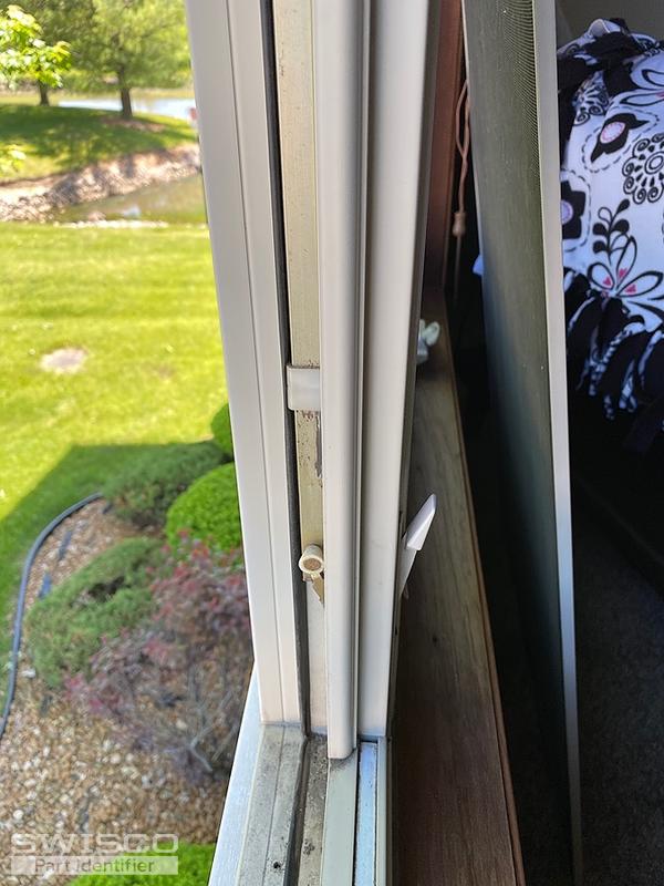 Tie bar for casement window