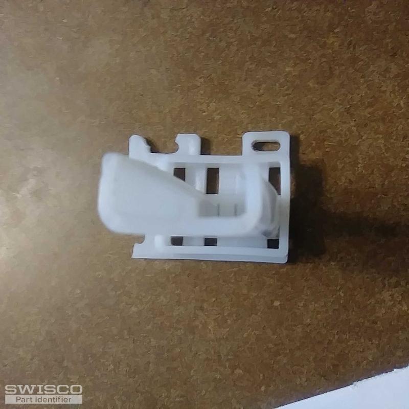 left rear mounting bracket  01