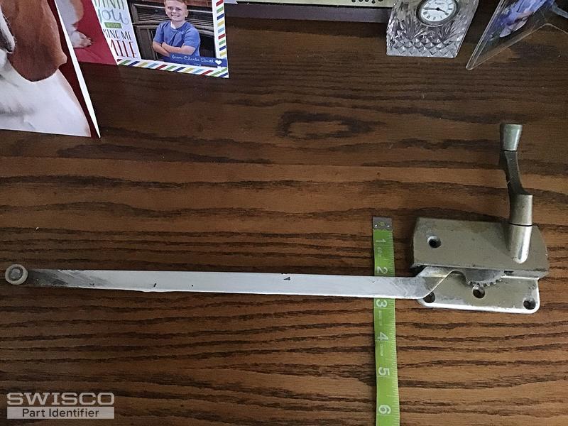 Casement window opening and closing hardware