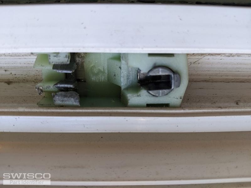 locking pivot
