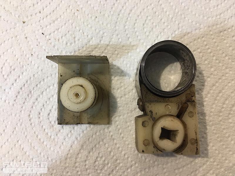 CertainTeed 408 Coil Spring Balance