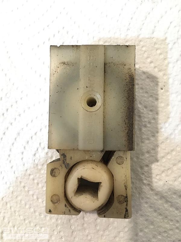 CertainTeed 408 Coil Spring Balance