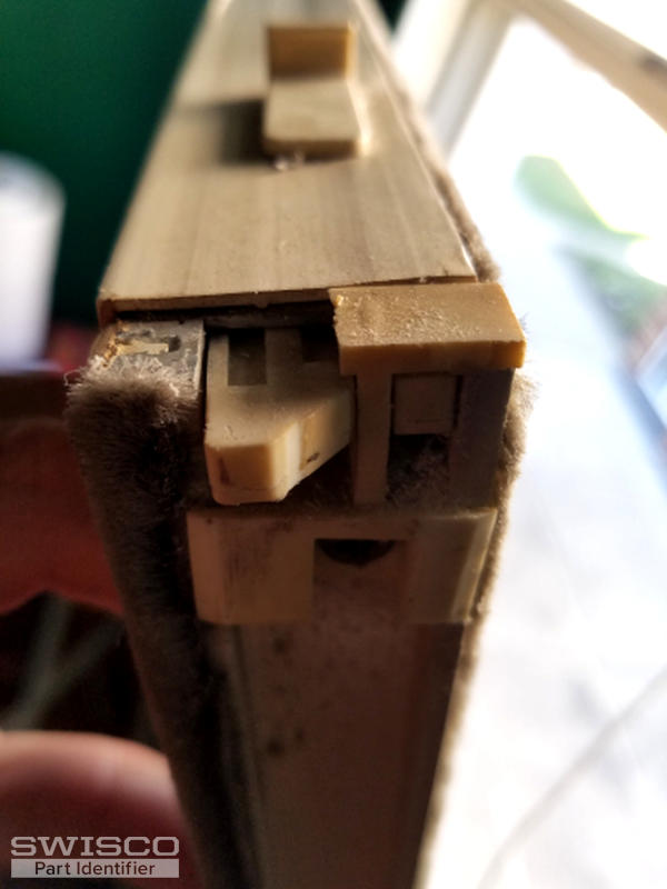 RH side latch