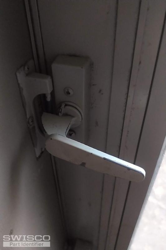 storm door handle 1