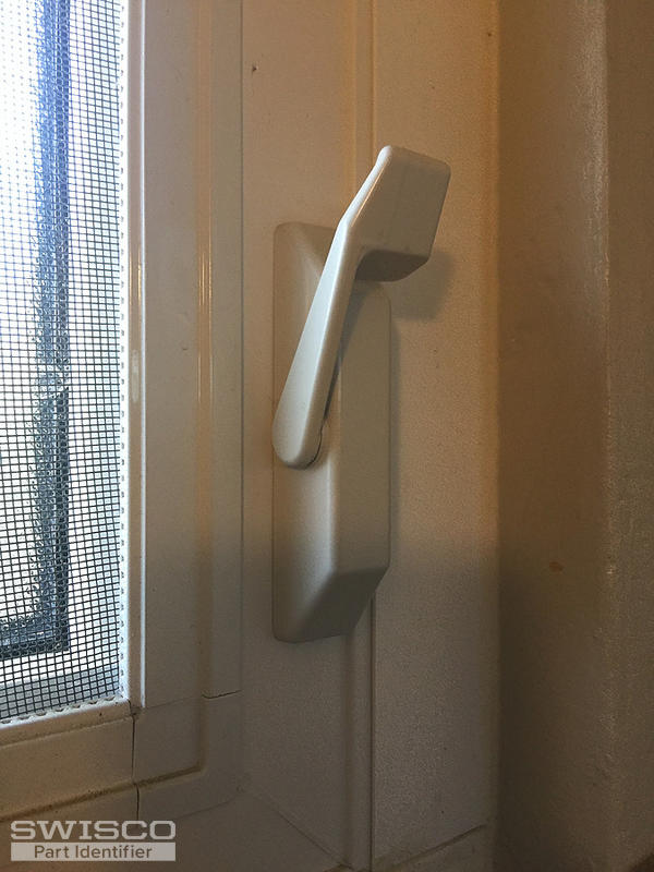 Latch_on_bathroom_window