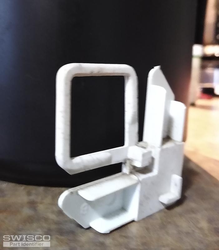 Screen corner with lift tab