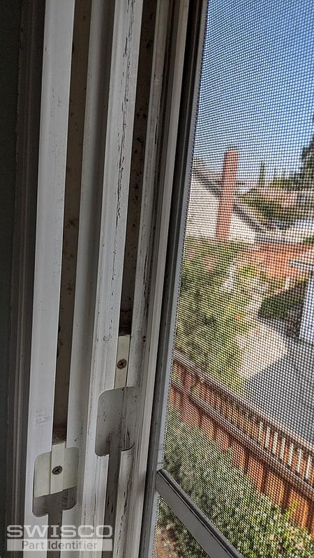 Bathroom window mechanism