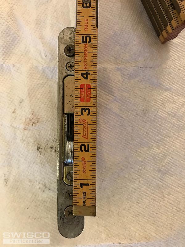 Sliding door latch mechanism