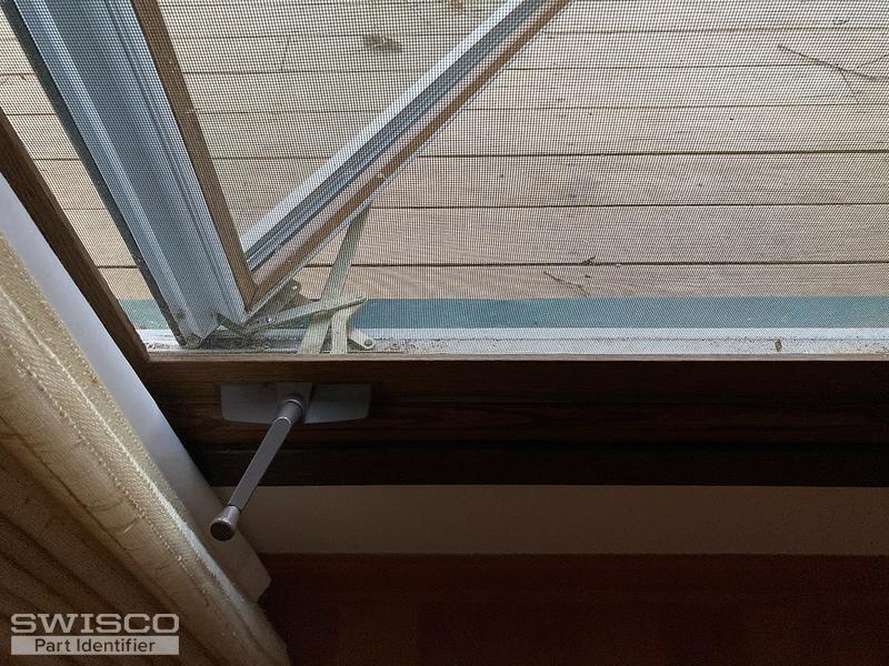 offset handle for casement window