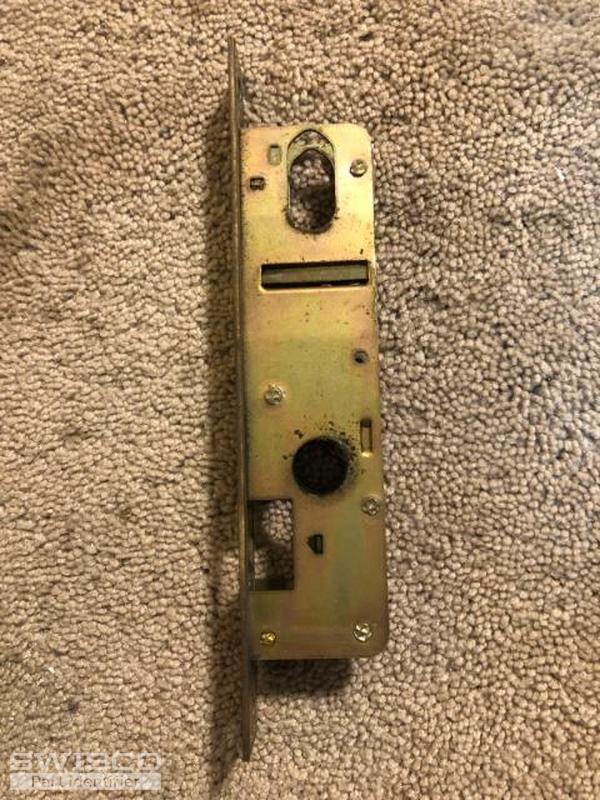 Casing Left