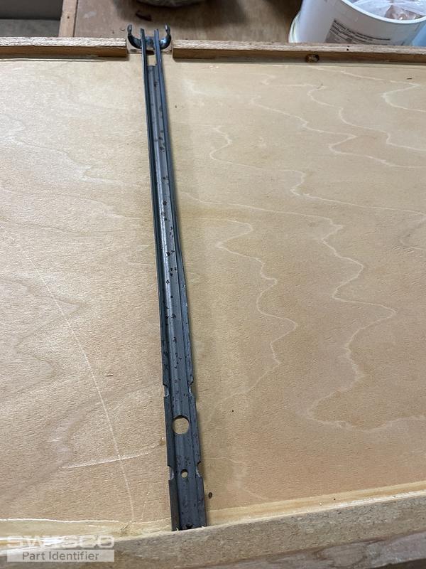 Thomasville circa 86 triple dresser drawer. Slide piece