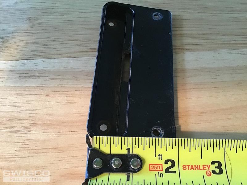 Sliding screen door locking handle