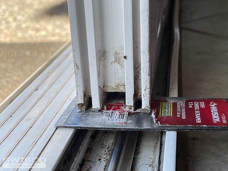 How to remove Milgard Staionary Panel?