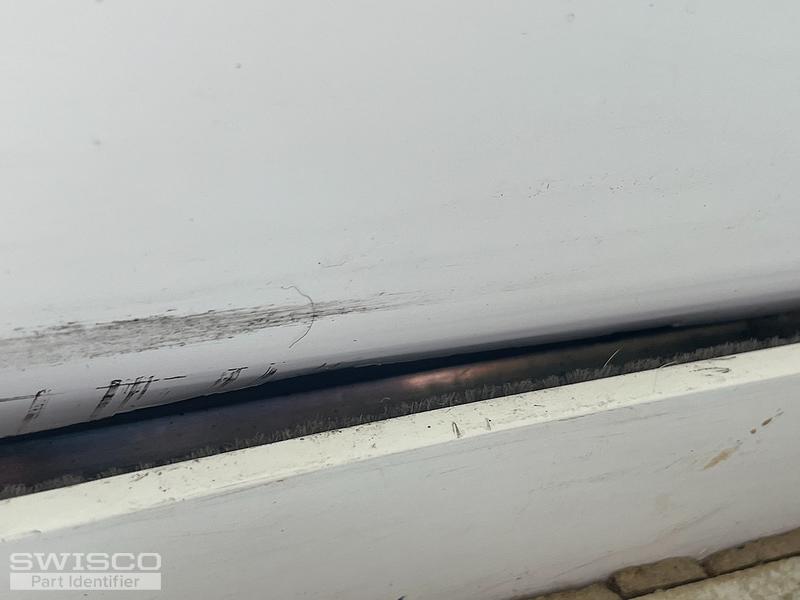 How to remove Milgard Staionary Panel?