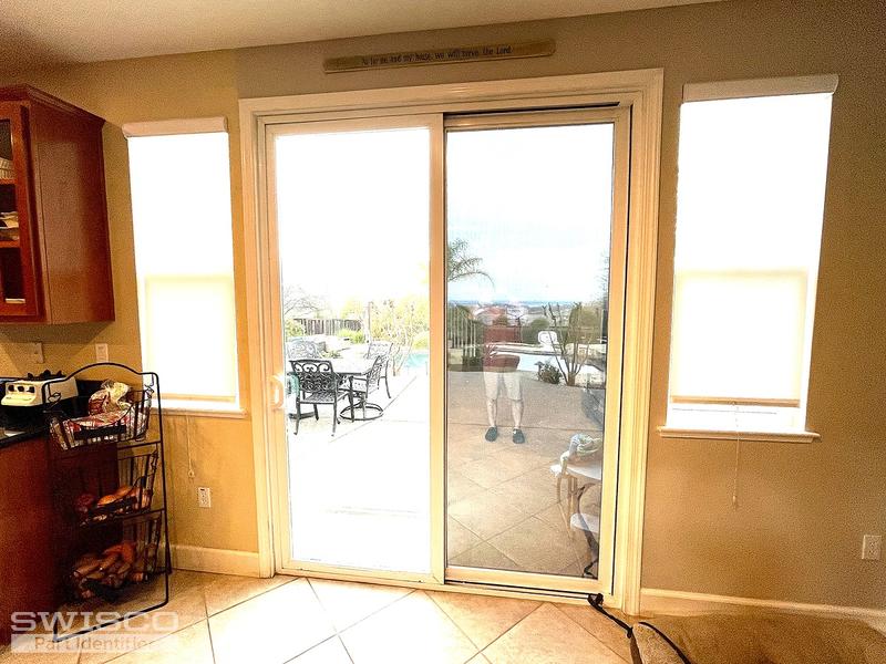 How to remove Milgard Staionary Panel?