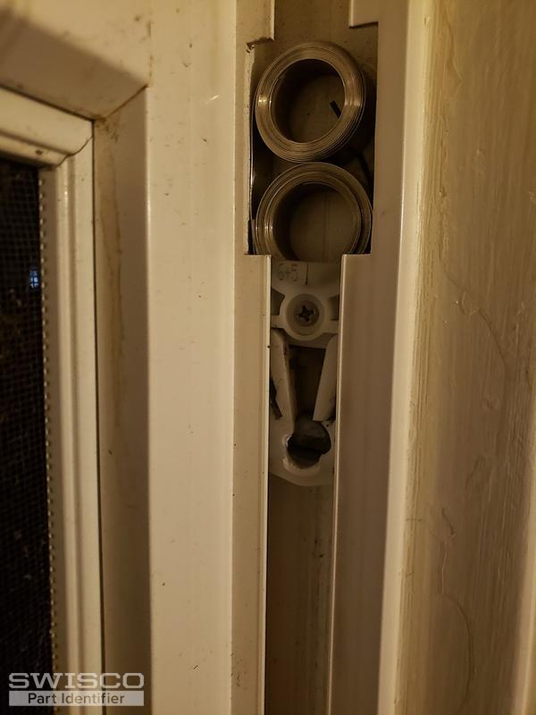 Hanging window hitch to keep window open