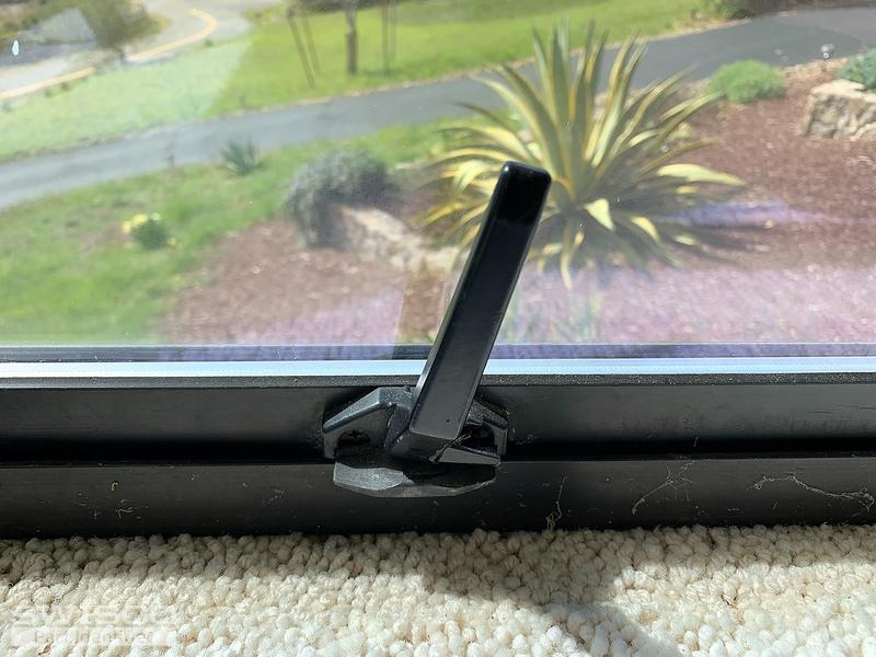 Milgard aluminum awning window latch