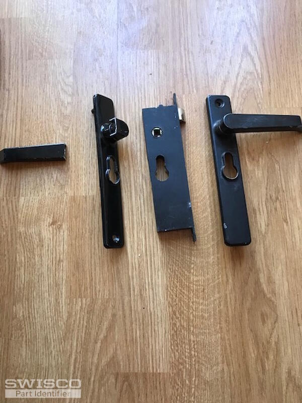 Broken handle for screen door