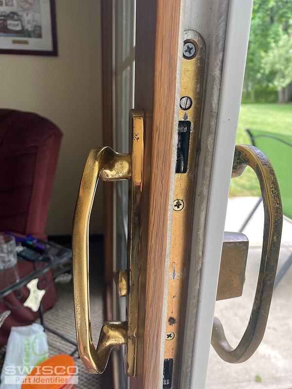 Replacement patio door handle and lock set needed