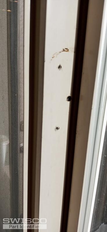 Handle mount position on window