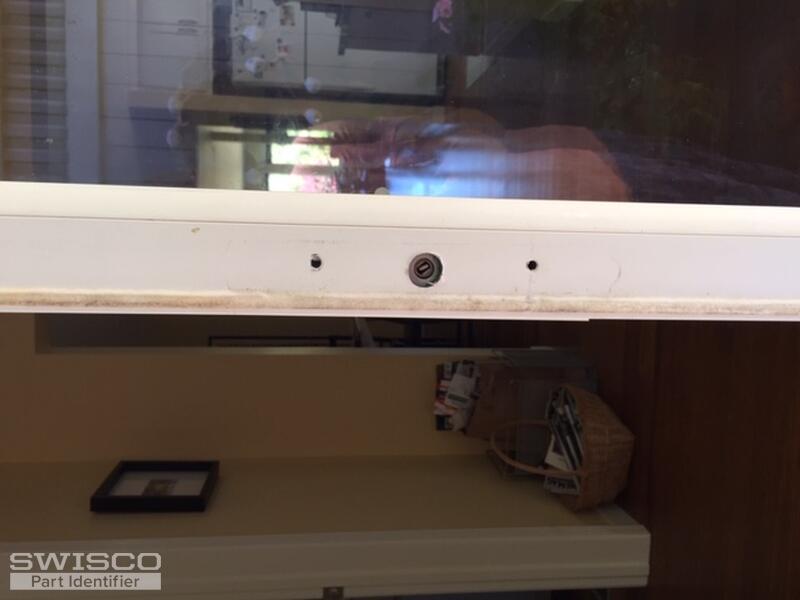sliding door outside (Lecourt)