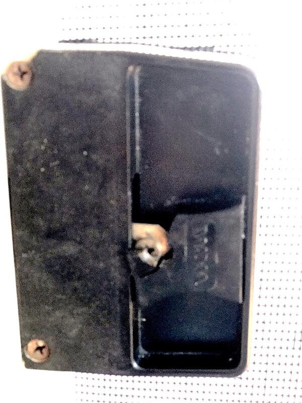 Milgard Suncoat Screen Handle Inside (1)