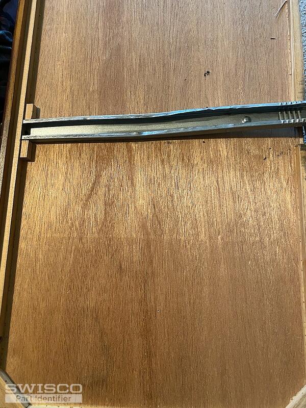 Center Bottom bracket of Drawer