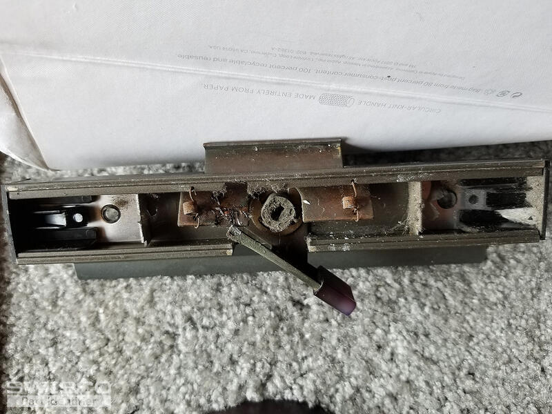 inside_handle_slding_glass_door_underside