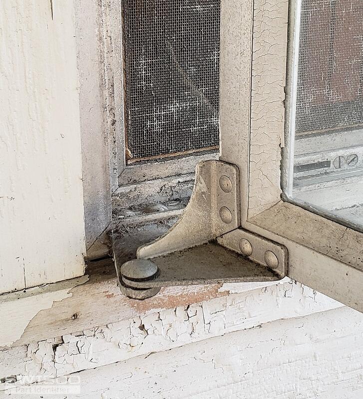 Exterior Swing Hinge