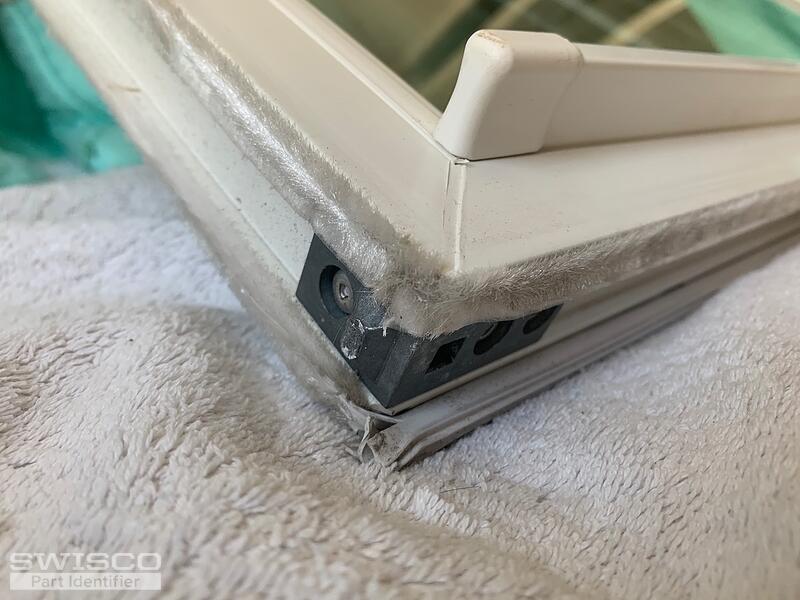Left window, broken off pivot bar