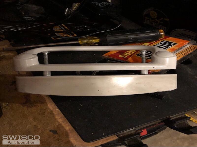Slider pull locking mechanism