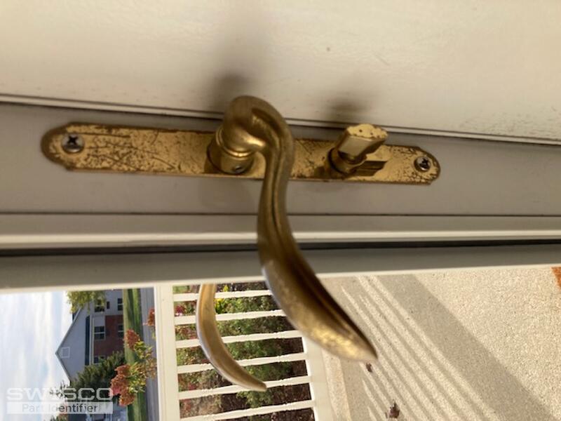 Complete latch assembly with handle