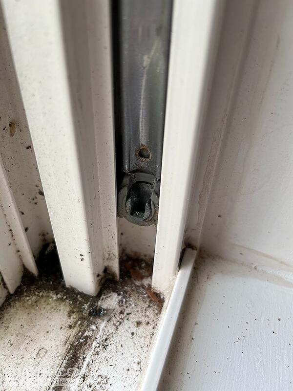 607a window