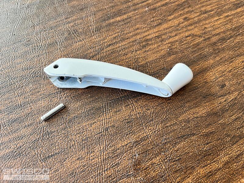 Replacement folding crank handles