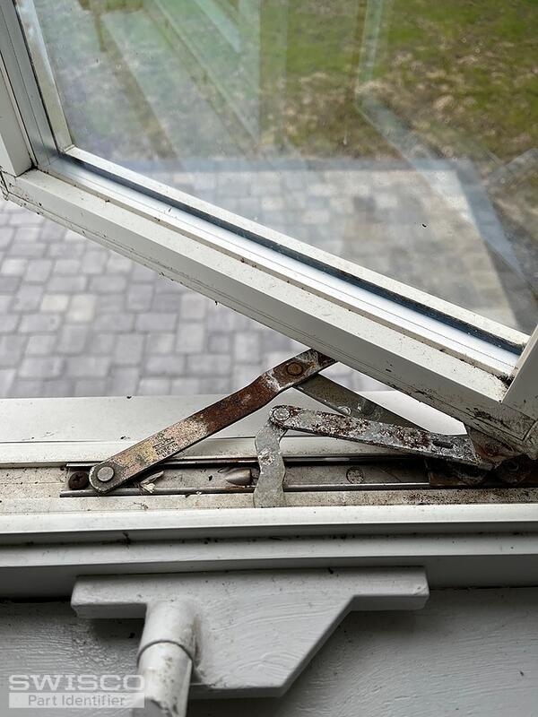 Casement windows closing mechanism replacement