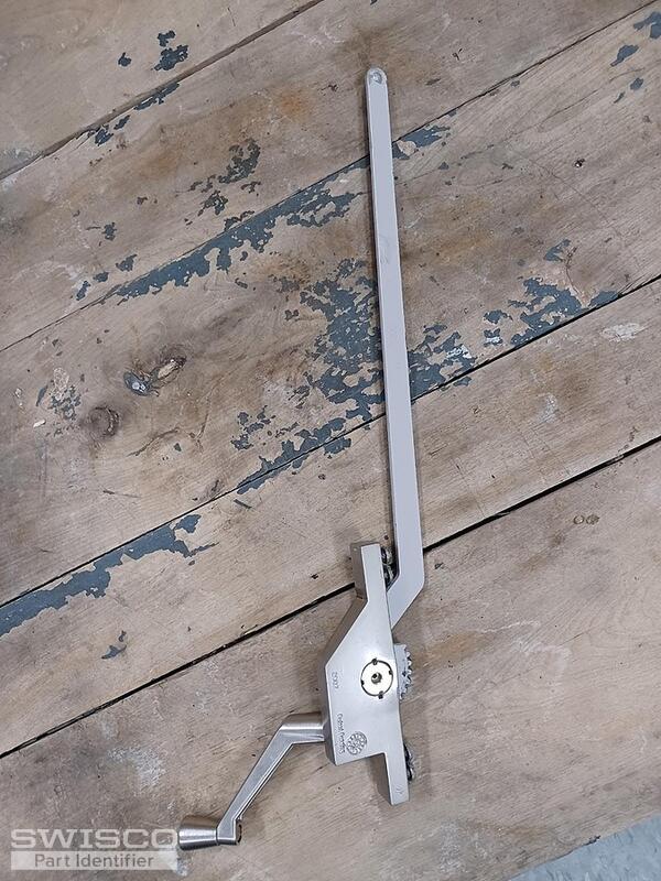 Cranks handle