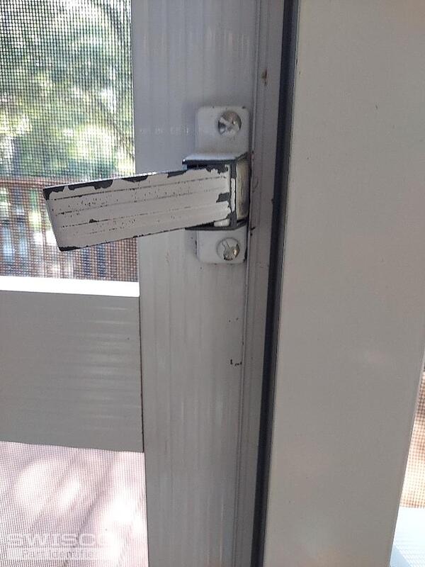 screen latch