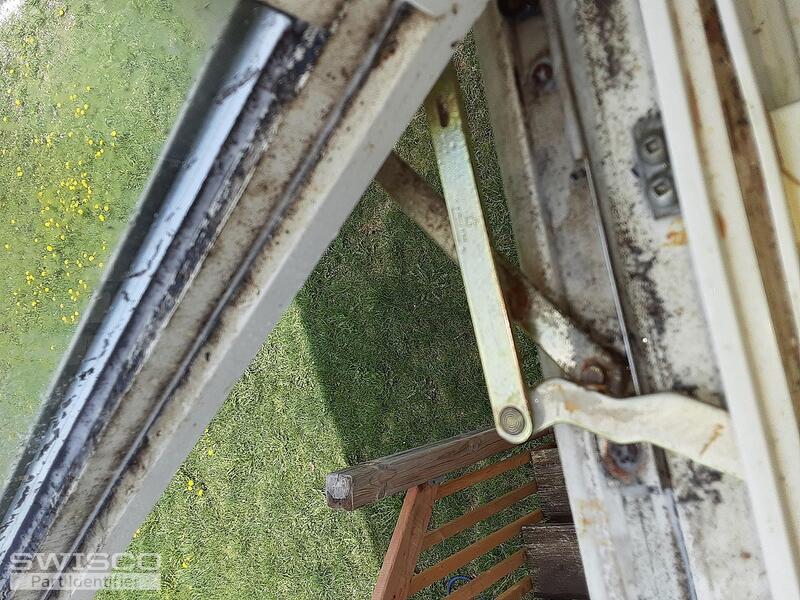 WINDOW CRANK 3