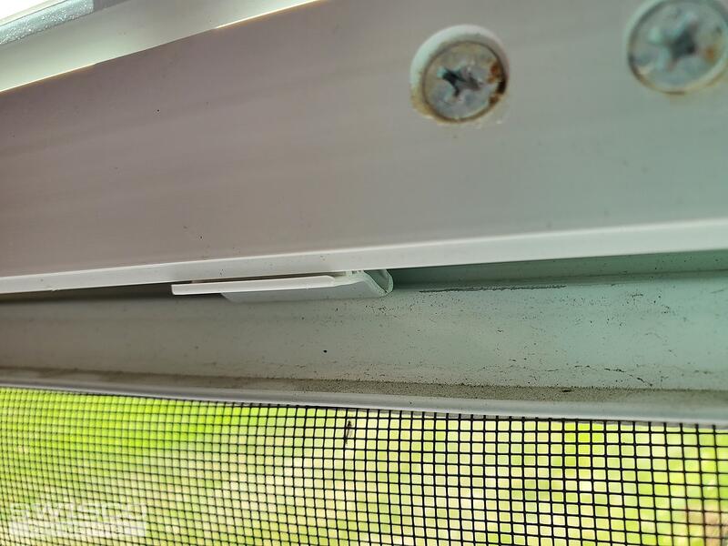 Window screen clips : SWISCO.com