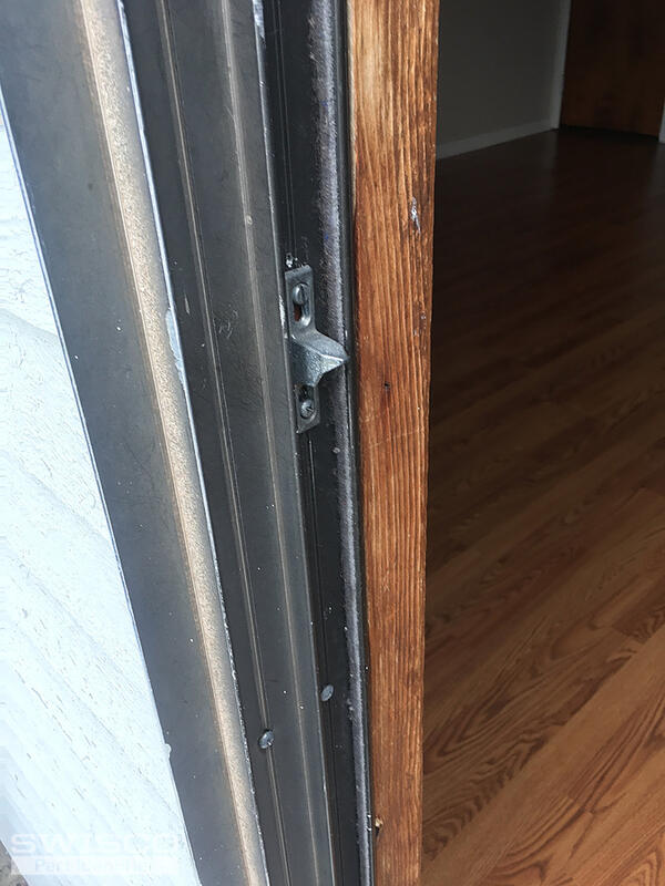 9 slider lockc
