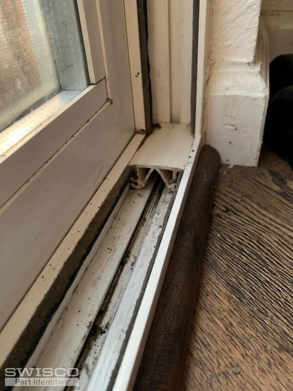 1252 Fall River Cir Sliding glass door track pic 2