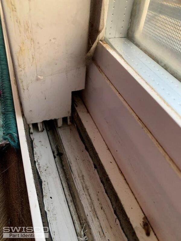 1252 Fall River Cir Sliding glass door track pic 3