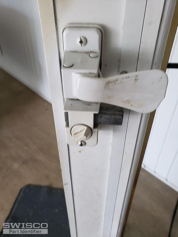 Storm door inside latch without lock in white